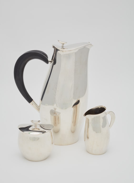 Contour coffee service