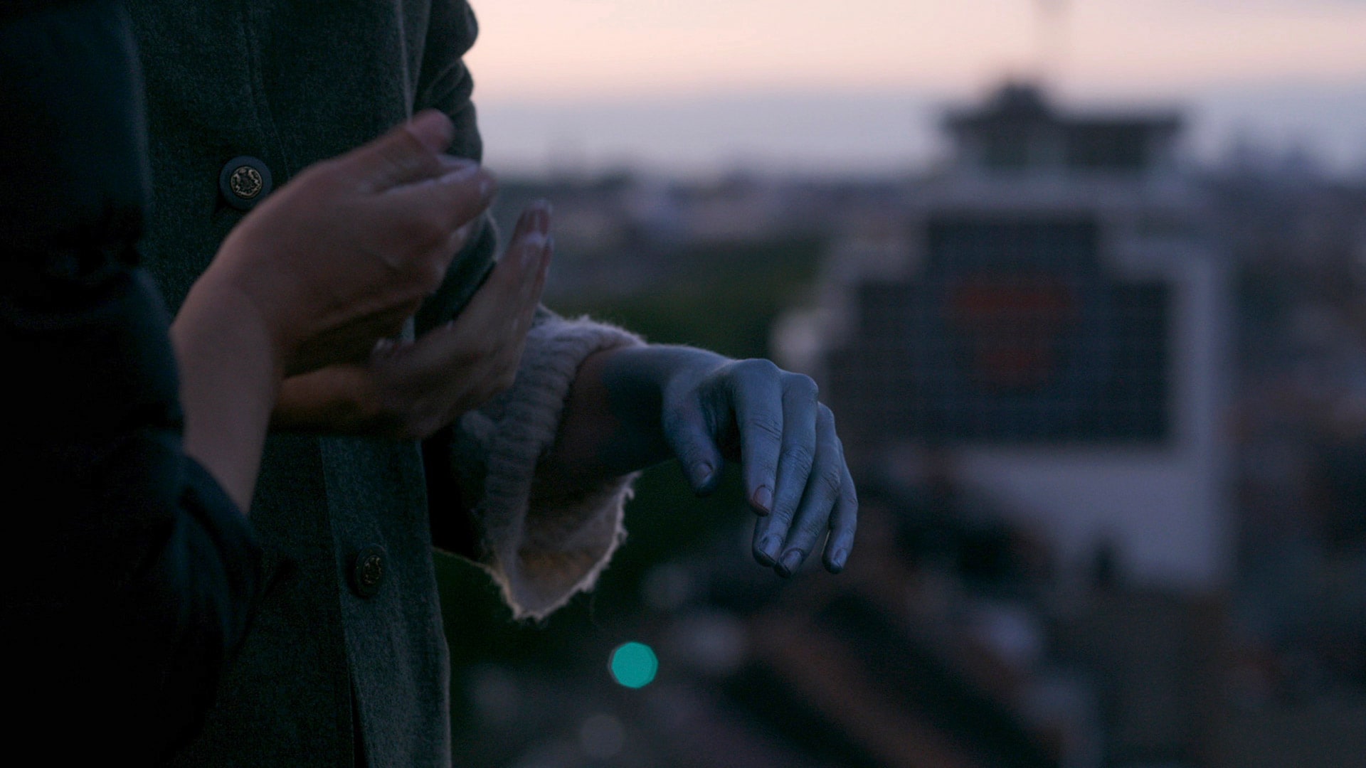The Hand that Sings