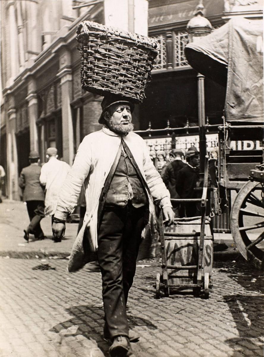 Billingsgate Fish Market, A Fish Porter