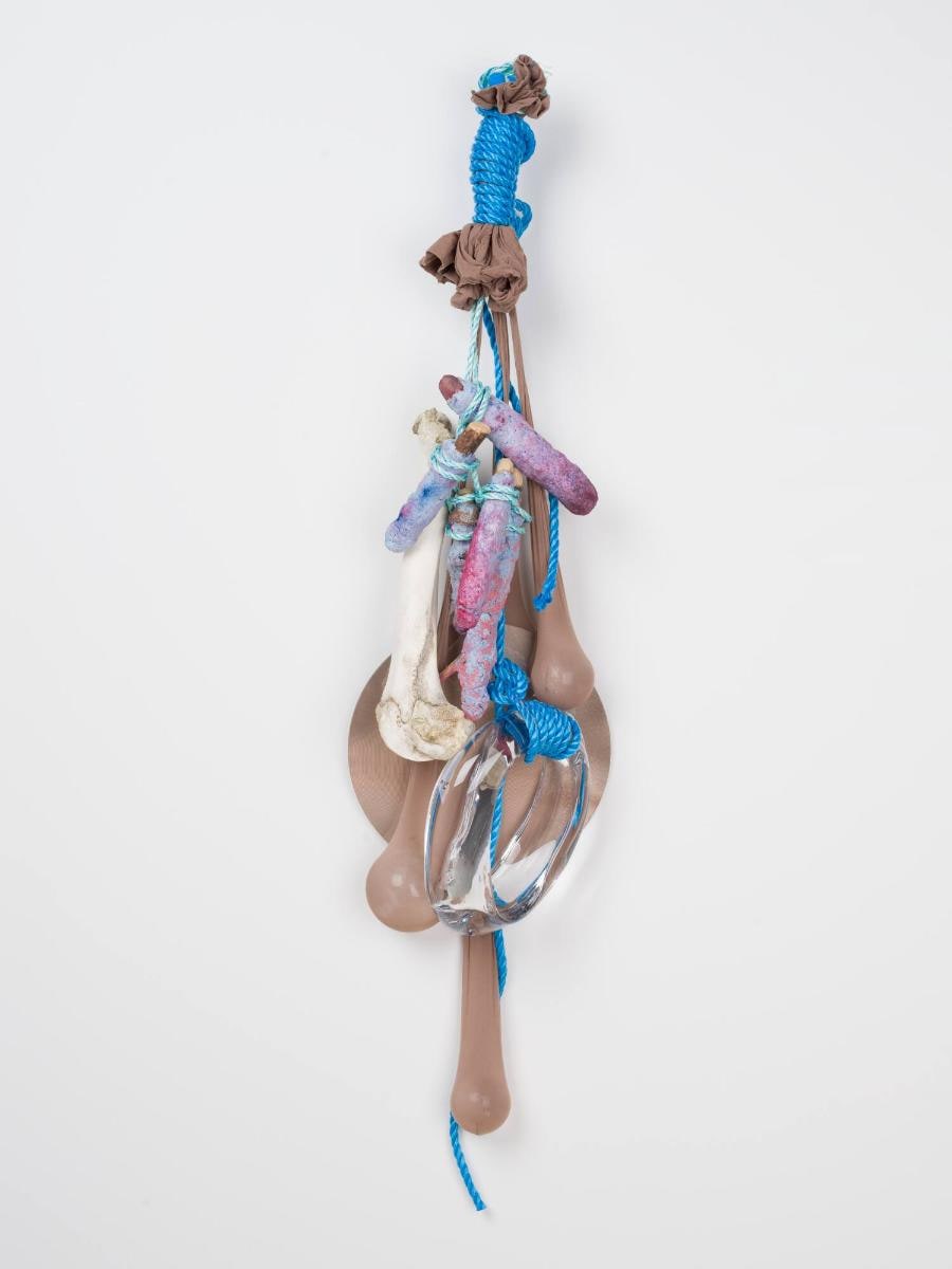 Assemblage