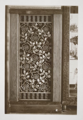 Paris 16è, Maison-atelier d'Edgar Brandt, 101 boulevard Murat, grille de radiateur et éléments de mobilier