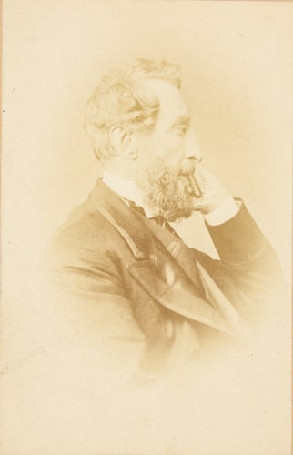 Edward Bulwer-Lytton, poète et romancier, homme politique britannique, en buste, de profil
