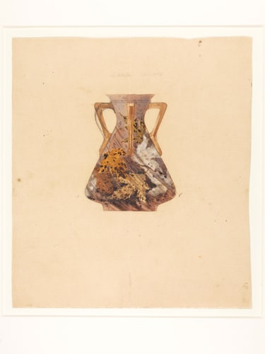 Dessin d'un vase à quatre anses à angle vif, décor de feuilles de platane