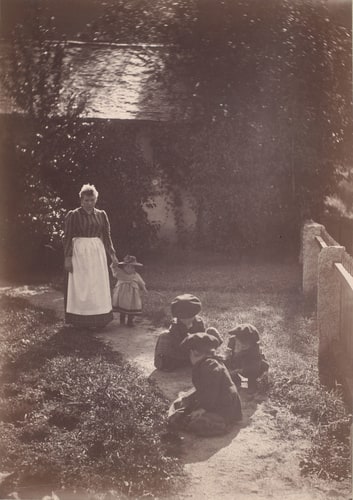 Dans le jardin de l'atelier à Chamonix, Gabalitre Arduin, et la bonne, Marguerite, Etienne, Gabrielle - matinée de Septembre 1893